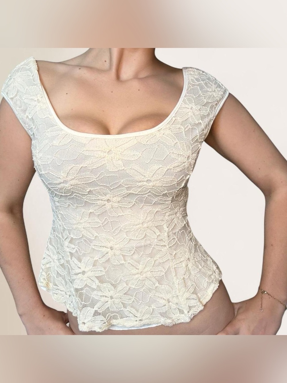 Floral Lace Scoop Neck Top in Cream